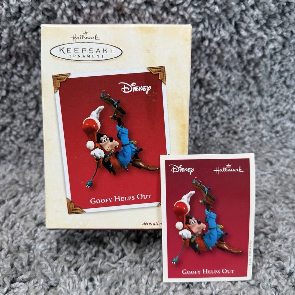 Hallmark Disney Goofy Helps Out 2003 Keepsake Ornament Memory Card Decorative
